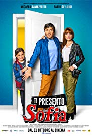 Ti Presento Sofia Movie Poster. Man and Woman in front of a door with a young girl opening the door behind them